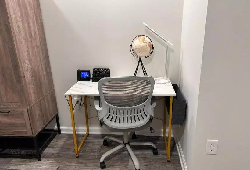 ペンション Luxurious Basement Guest Suite In Elkridge