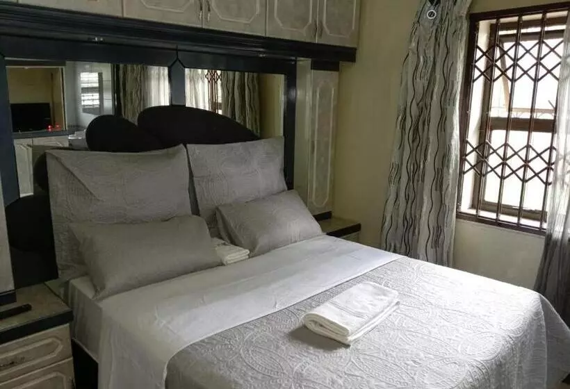 پانسیون Pearl Guest House Kempton Park