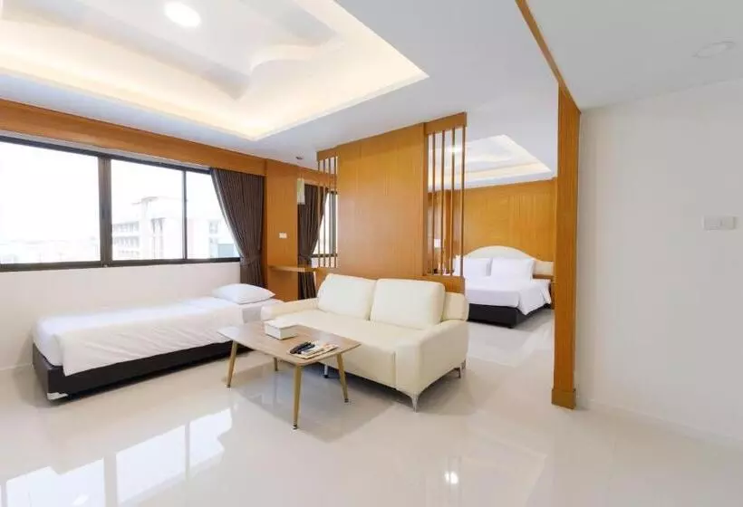 River Hotel   The Outstanding Venues Nakhon Pathom