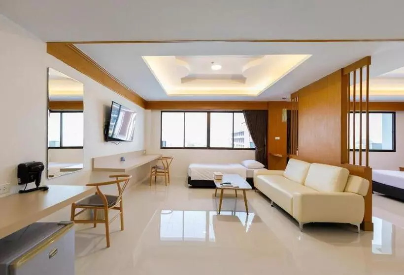 River Hotel   The Outstanding Venues Nakhon Pathom