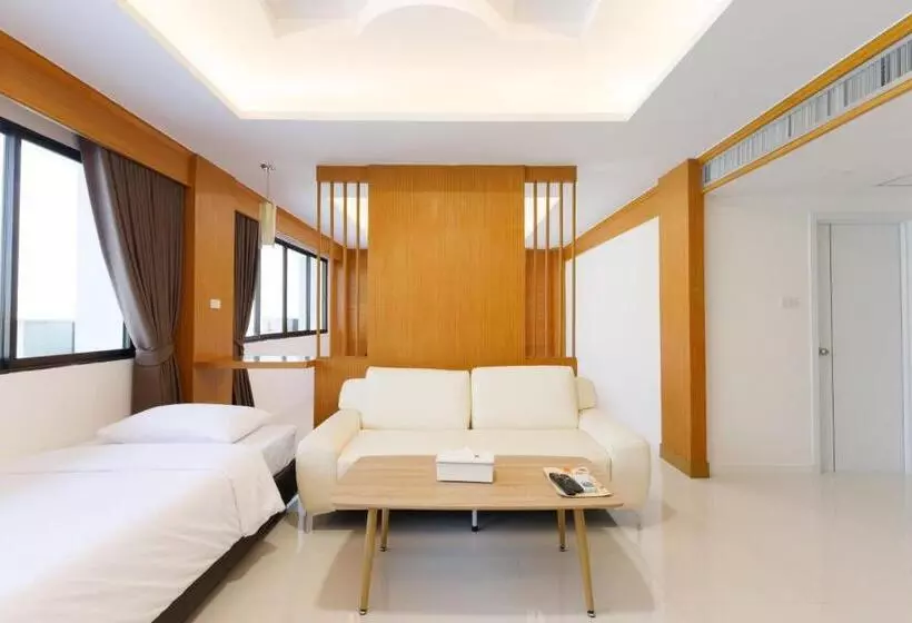 River Hotel   The Outstanding Venues Nakhon Pathom