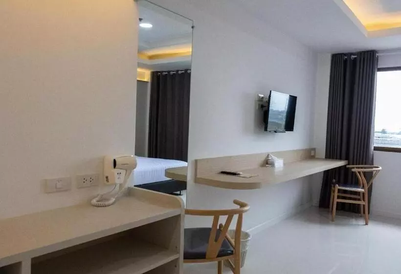 River Hotel   The Outstanding Venues Nakhon Pathom