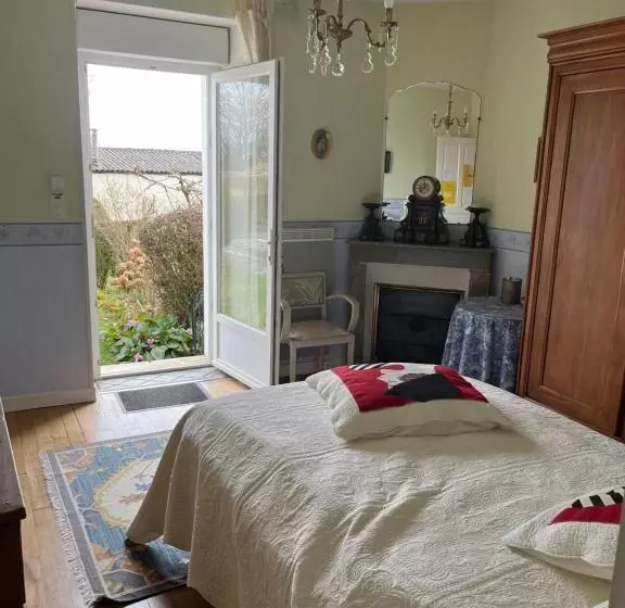 ベッドアンドブレックファースト Chambre D Hôtes Lacapelle Del Fraisse