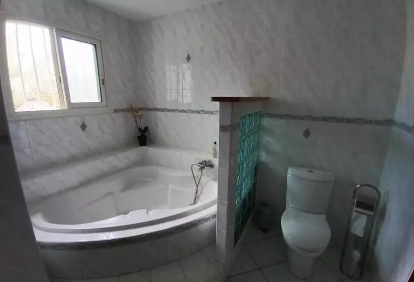 تختخواب و صبحانه Chambre Vue Sur Mer