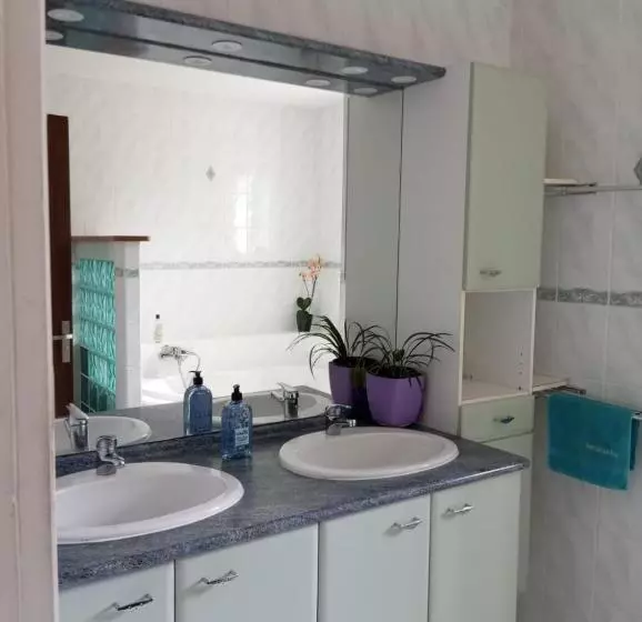 تختخواب و صبحانه Chambre Vue Sur Mer