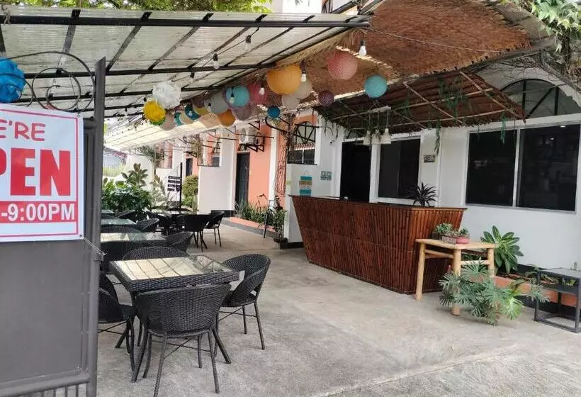 E & F Condotel
