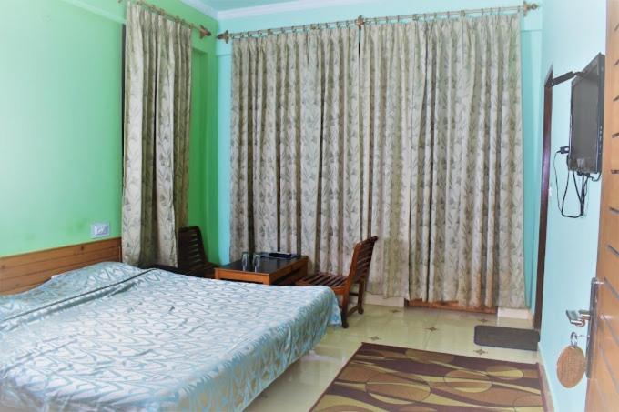 בית מלון כפרי Greens