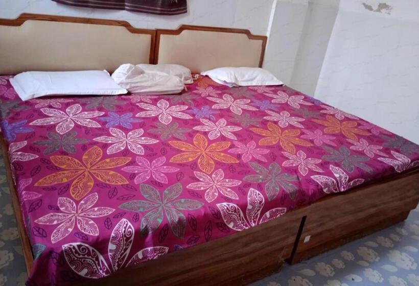 هتل Grg Kameshwar Bhawan Rajgir