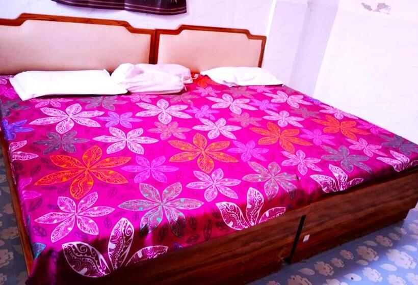 هتل Grg Kameshwar Bhawan Rajgir