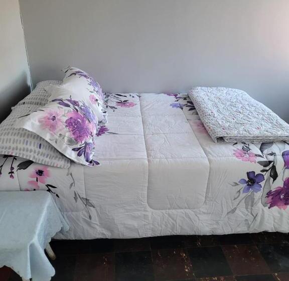 בית מלון כפרי Trashaven   Seaside Haven Backpackers