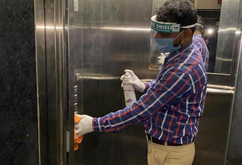 The Umen Hotel Sector 49