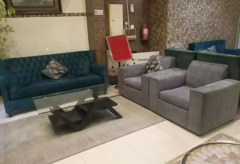 الفاخرية