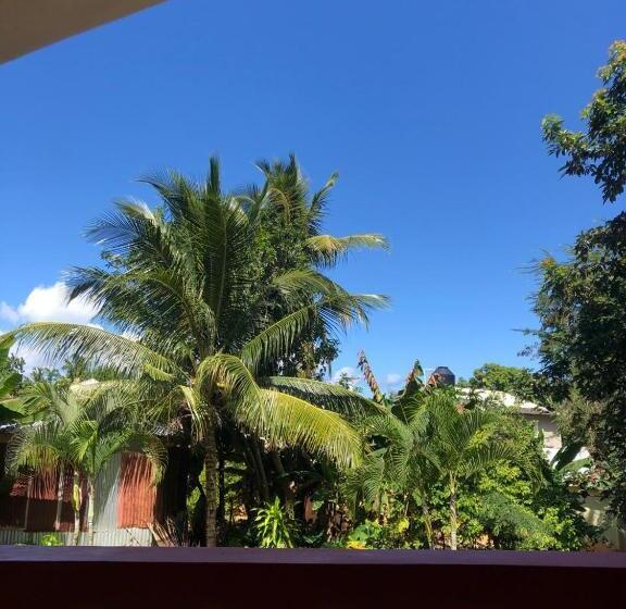 تختخواب و صبحانه Accommodations Caribbean