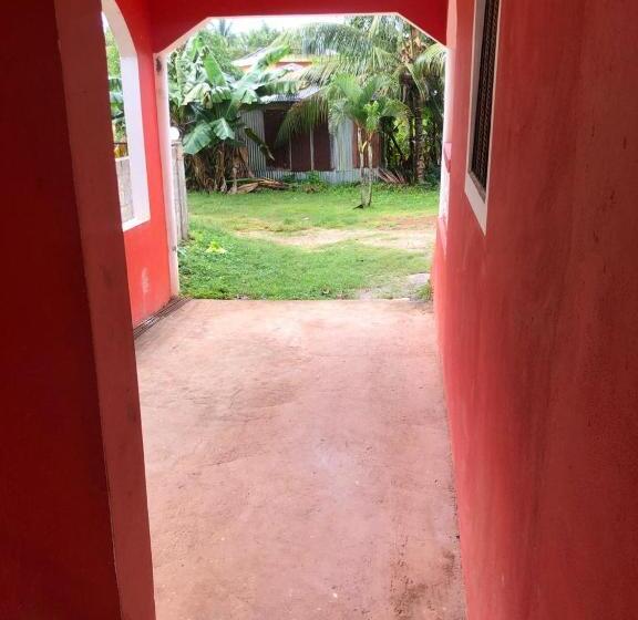 تختخواب و صبحانه Accommodations Caribbean