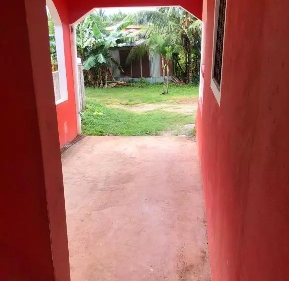 تختخواب و صبحانه Accommodations Caribbean