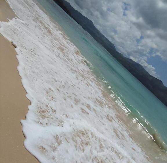 تختخواب و صبحانه Accommodations Caribbean