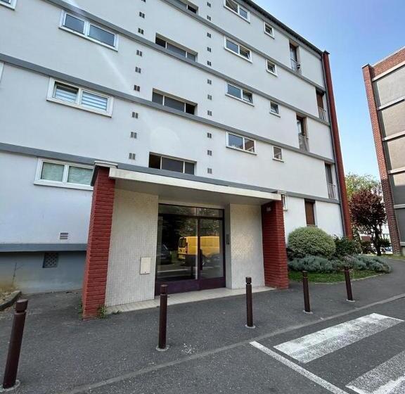 Bed and Breakfast Chambre Double Dans Appartement, Fibre, Rer B