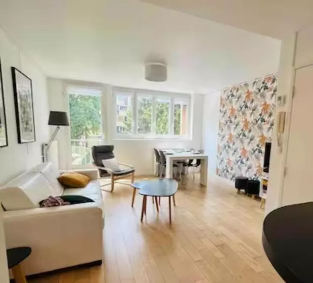 Aamiaismajoitus (B&B) Chambre Double Dans Appartement, Fibre, Rer B