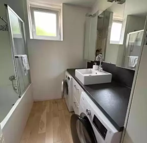 Aamiaismajoitus (B&B) Chambre Double Dans Appartement, Fibre, Rer B
