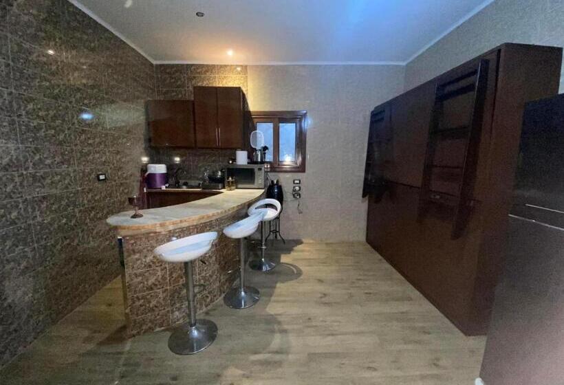 Family House بيت العيلة