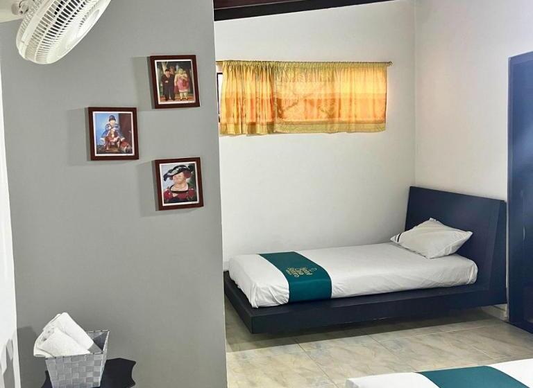 هتل Casa Botero Medellín