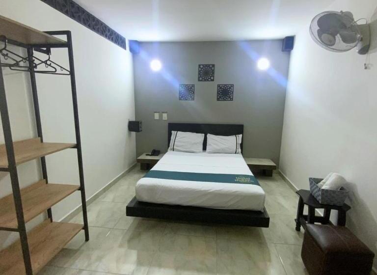 هتل Casa Botero Medellín