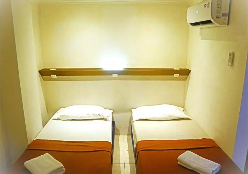 Otel D Hans