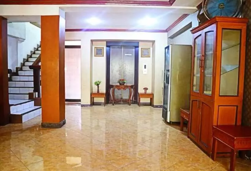 Otel D Hans