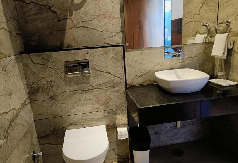 בית מלון כפרי Mannat Villa Resort