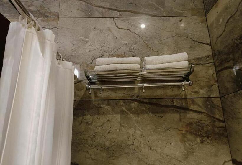 בית מלון כפרי Mannat Villa Resort