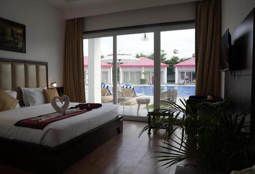 בית מלון כפרי Mannat Villa Resort