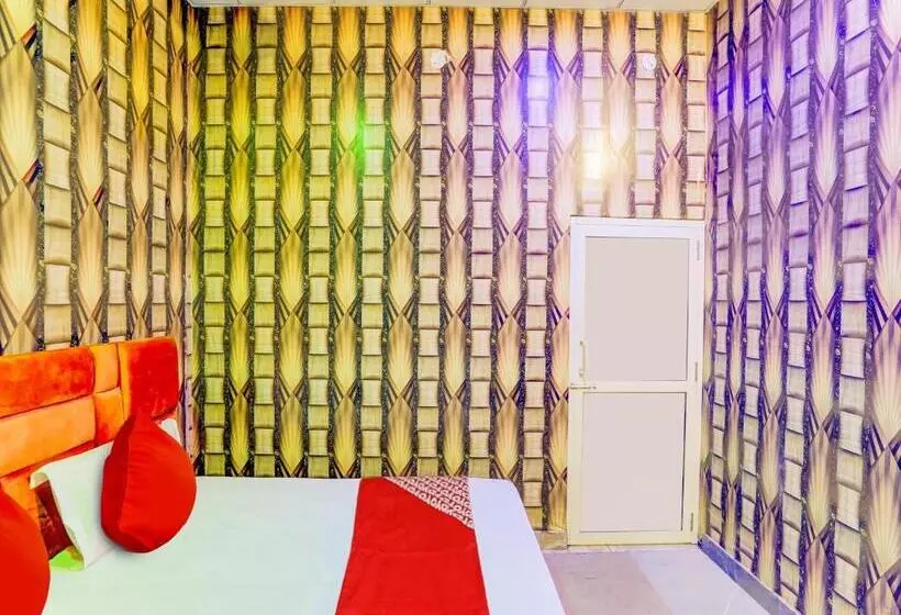 Hotelli Oyo Yadav Restaurant & Family Rooms