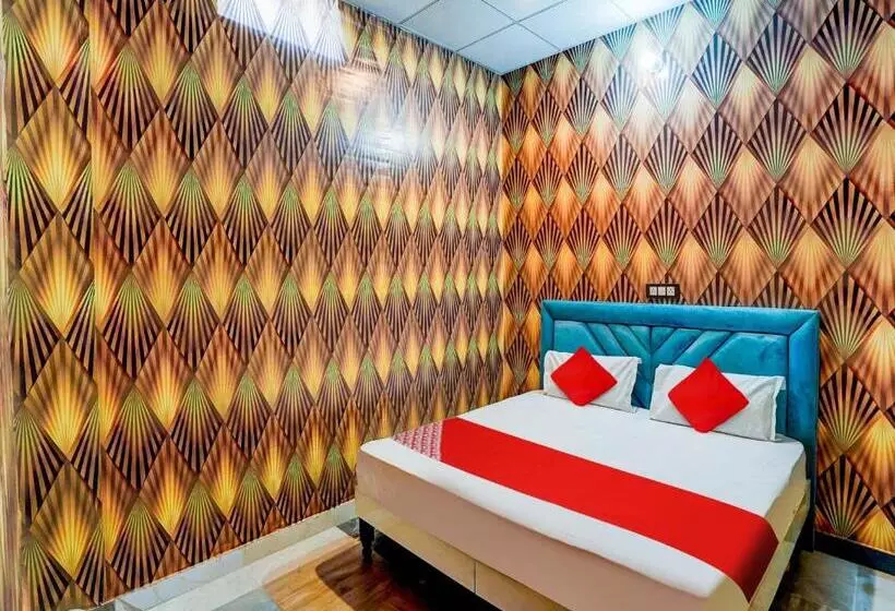 Hotelli Oyo Yadav Restaurant & Family Rooms