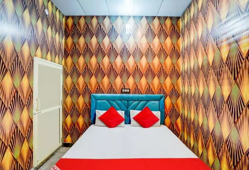 Hotelli Oyo Yadav Restaurant & Family Rooms