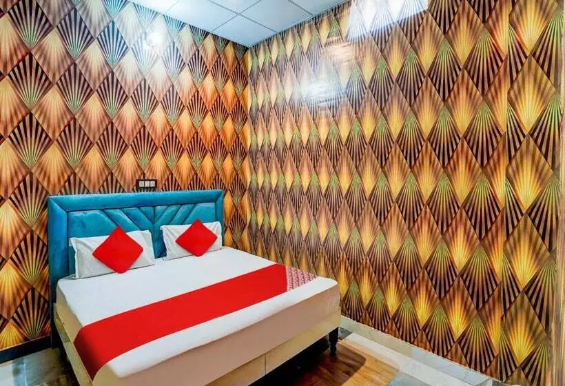 Hotelli Oyo Yadav Restaurant & Family Rooms