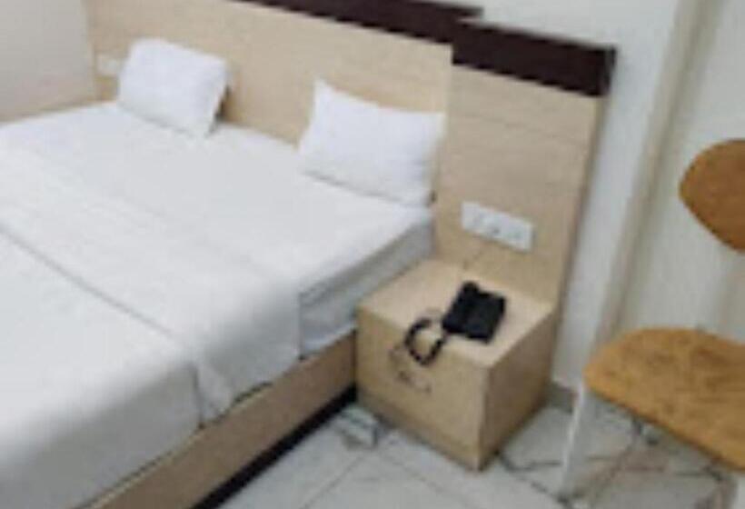 فندق Prago Varanasi