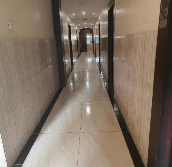 Hotelli Kiara Shirdi Park Inn