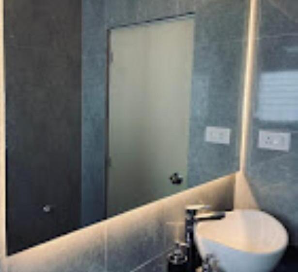 هتل Sunset Homes Imphal