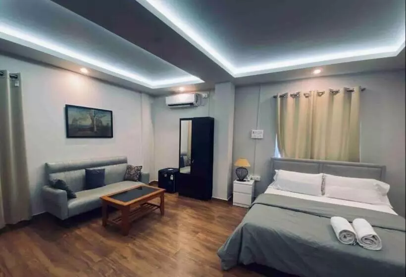Hotel Sunset Homes Imphal