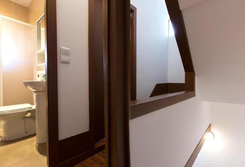 هتل Taipas Guest House