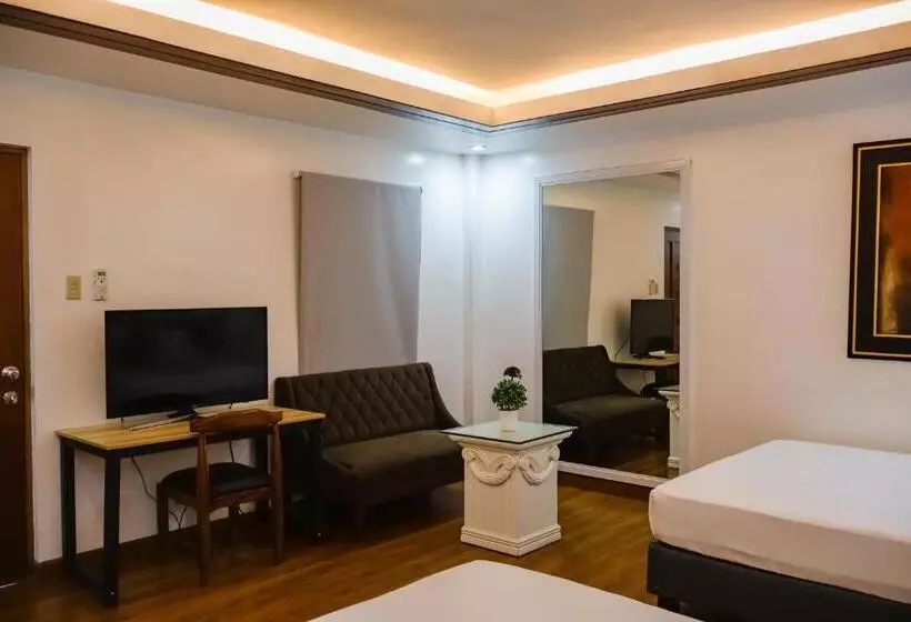 هتل Teofely Gardens Resort Near Tagaytay