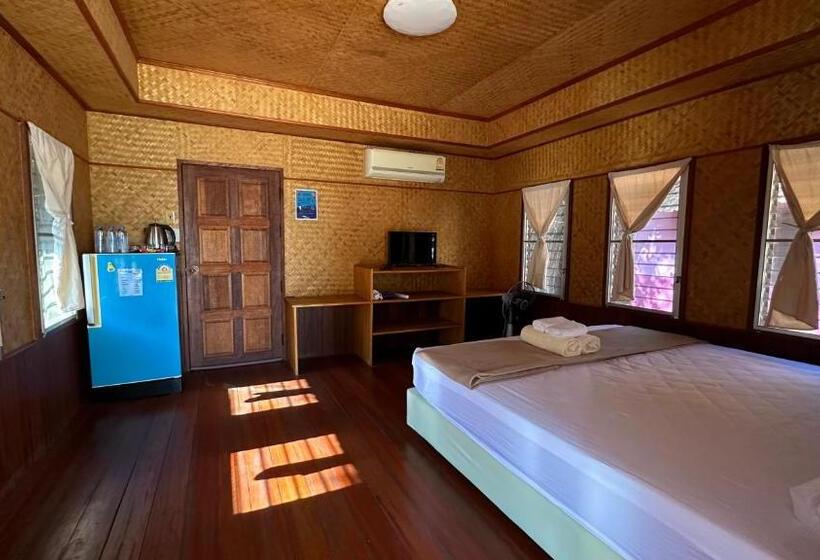 Pensão อิงน้ำท่าจีน