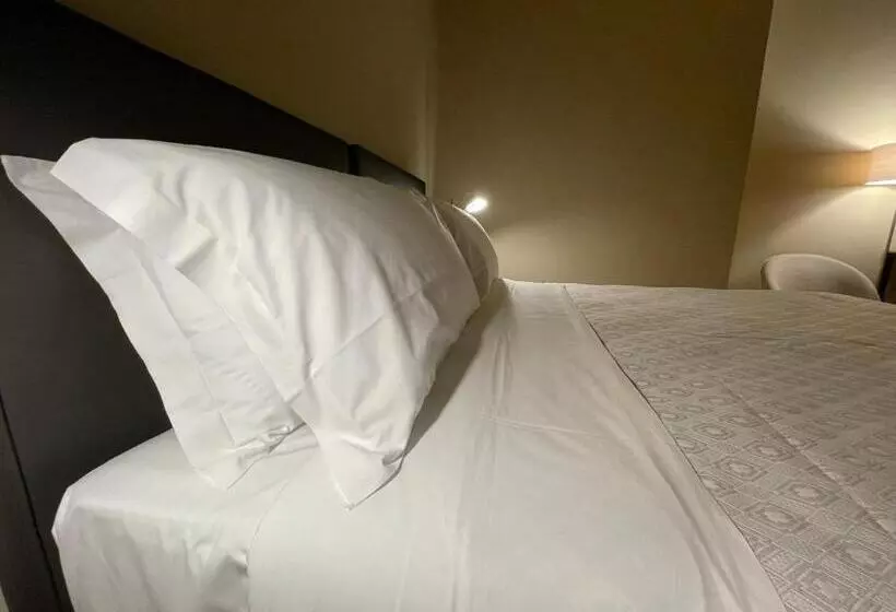 پانسیون La Galleria Lodge