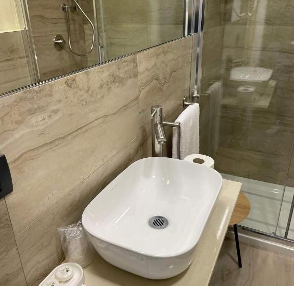 پانسیون La Galleria Lodge