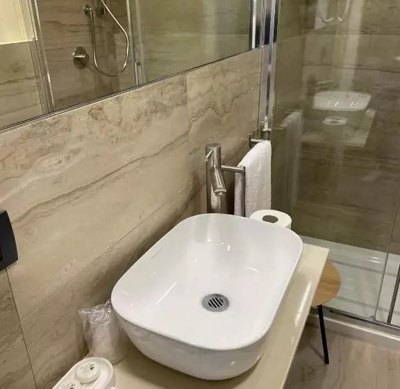پانسیون La Galleria Lodge