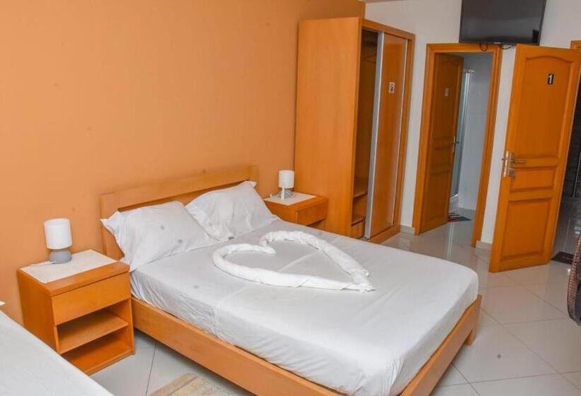 پانسیون Paris