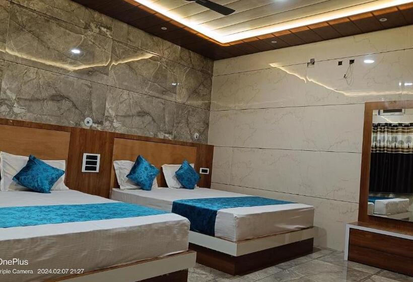 ペンション Sai Darshan