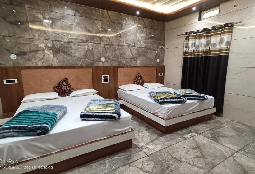 ペンション Sai Darshan