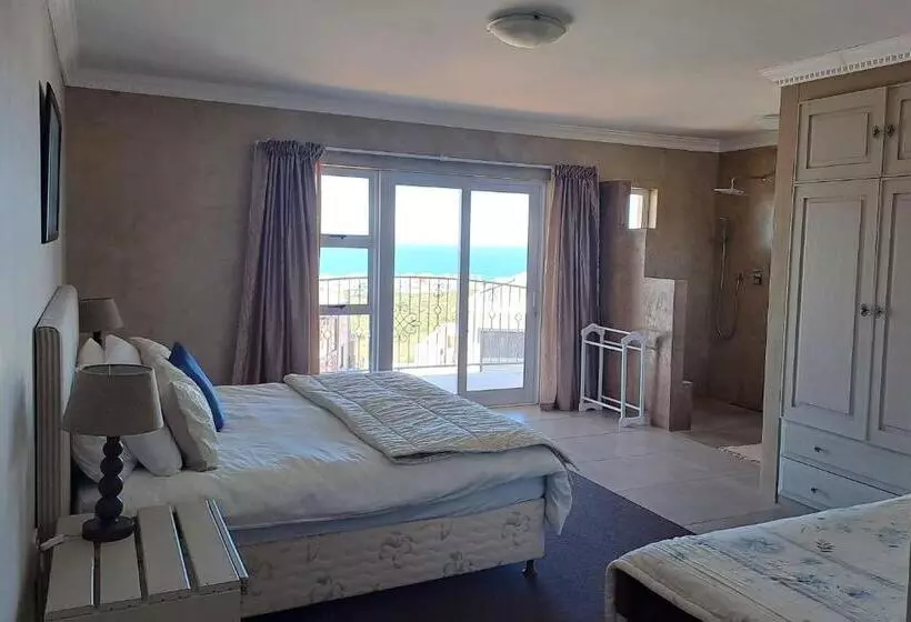 Stone Crown Manor B&b