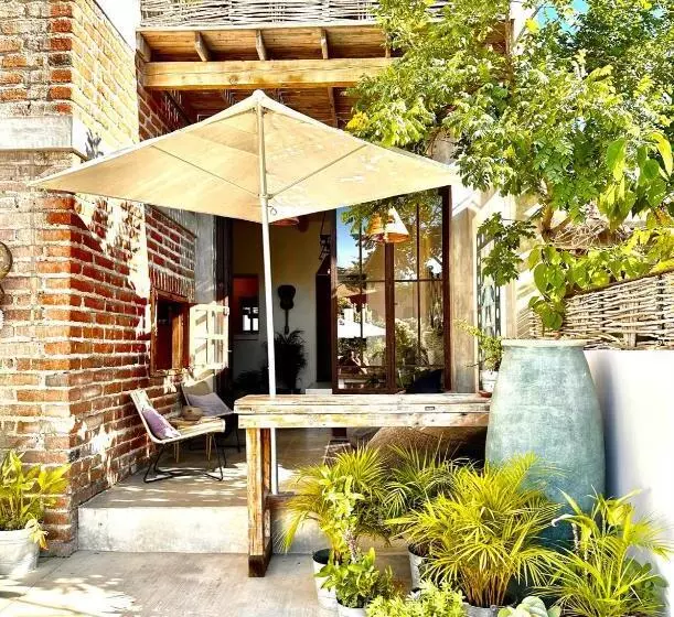 Retkeilymaja Baja House